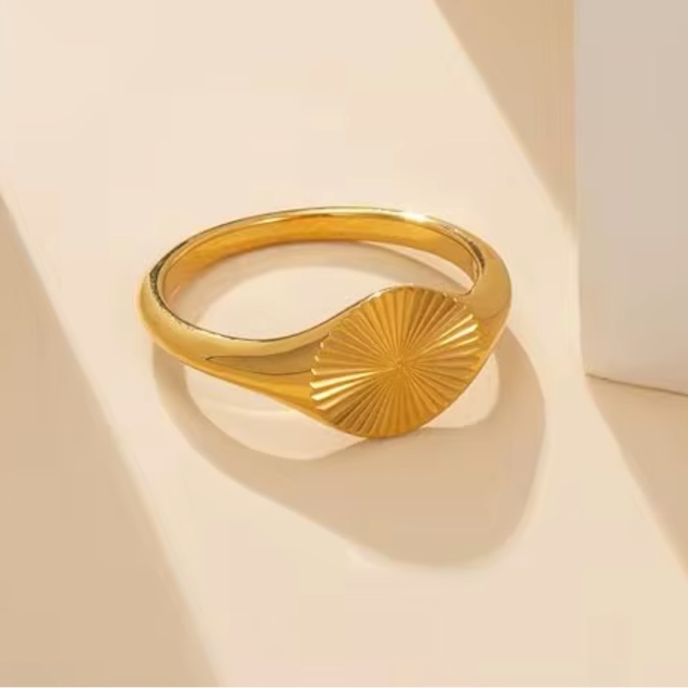 18K Gold Plated Sunburst Ring | Stainless Steel - Picture 3 of 8